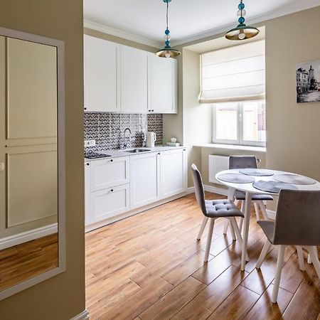 Romari Площа Катедральна 8 Lviv Exterior foto