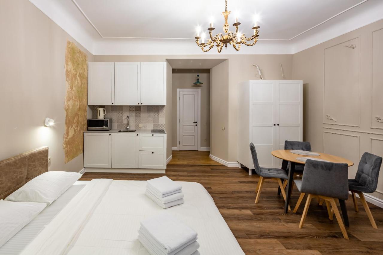 Romari Площа Катедральна 8 Lviv Exterior foto